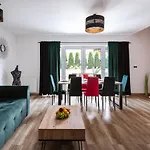 Everysky Gorskie Tarasy - Kwiatowa 5-7 Aparthotel Milkow (Lower Silesia)